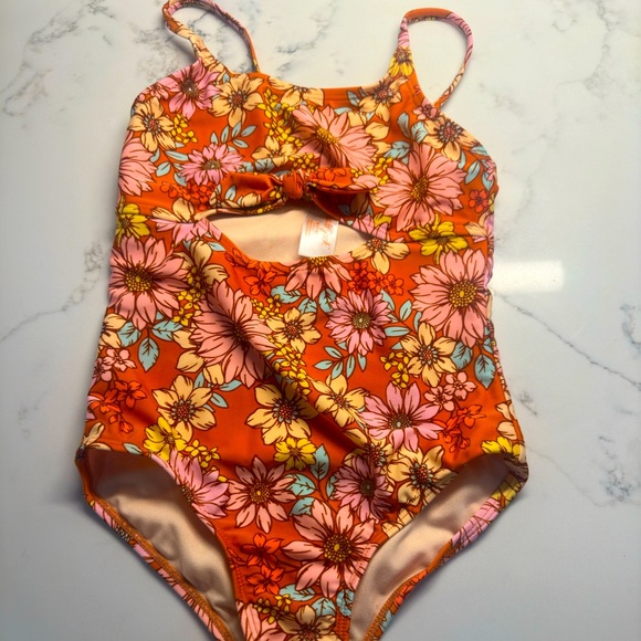 Cat & Jack girls M (7/8) one-piece swimsuit - Picture 1 of 4